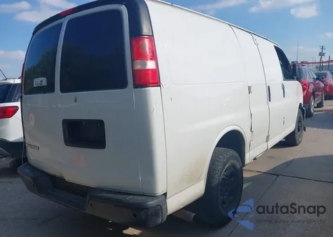 2017 Chevrolet Express 2500 Work Van from USA, damaged, VIN 1GCWGAFF8H1163878